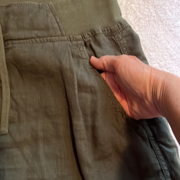 Hunter Green Linen Skirt - Picture 4 of 11